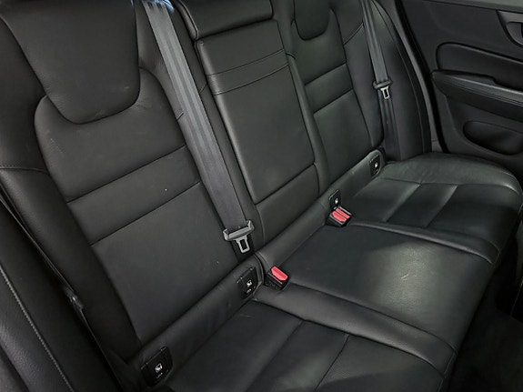 Volvo V60 10 of 24