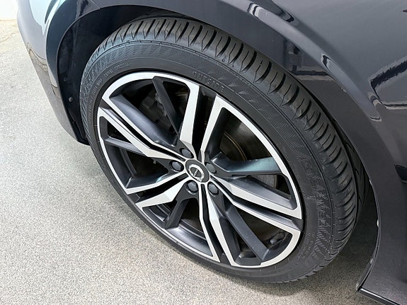 Volvo V60 20 of 24
