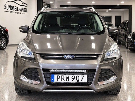 Ford Kuga 2 of 12