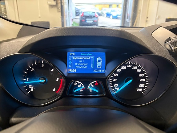 Ford Kuga 7 of 12