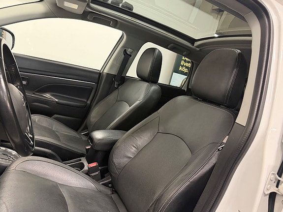 Mitsubishi ASX 12 of 30