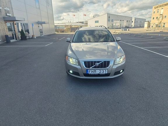Volvo V70 6 of 6