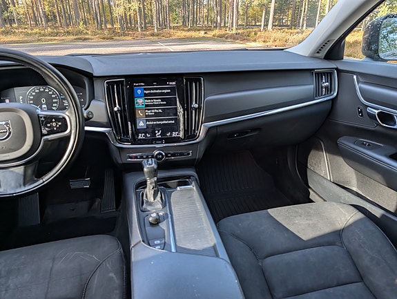 Volvo V90 Cross Country 9 of 10