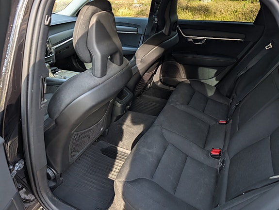 Volvo V90 Cross Country 7 of 10