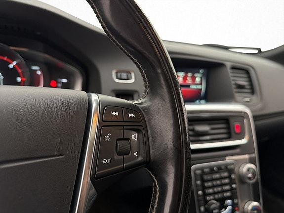 Volvo V60 19 of 30