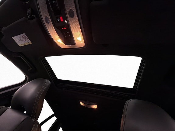 Volvo V60 14 of 30