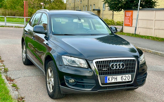 Audi Q5 2 of 5
