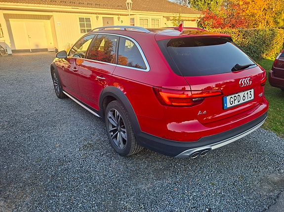 Audi A4 allroad 2 of 7