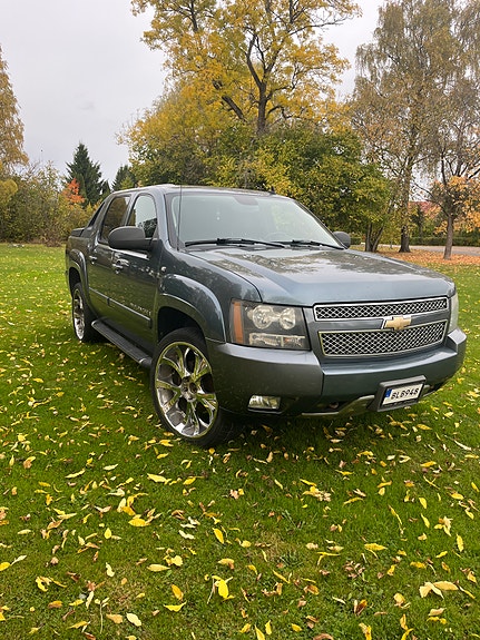 Chevrolet Avalanche 4 of 9