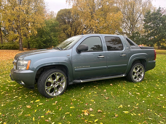 Chevrolet Avalanche 7 of 9