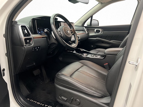 Kia Sorento 10 of 30
