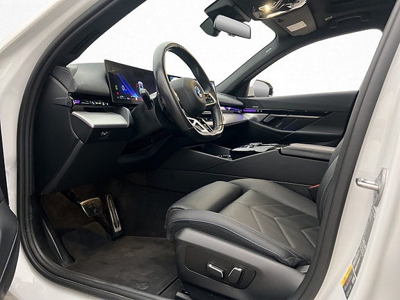 BMW 530e 10 of 30