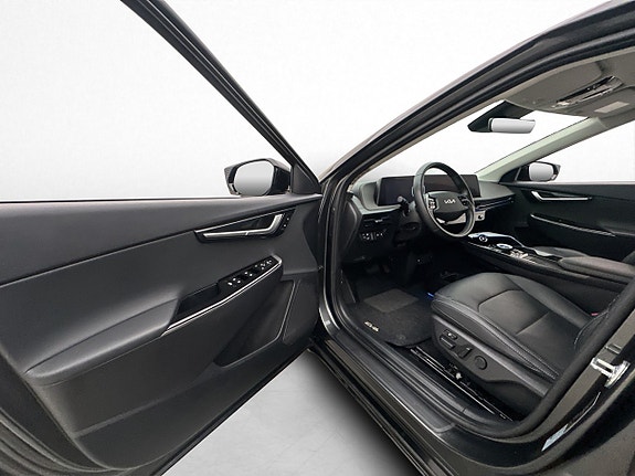 Kia EV6 11 of 30