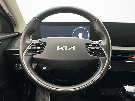 Kia EV6 14 of 30