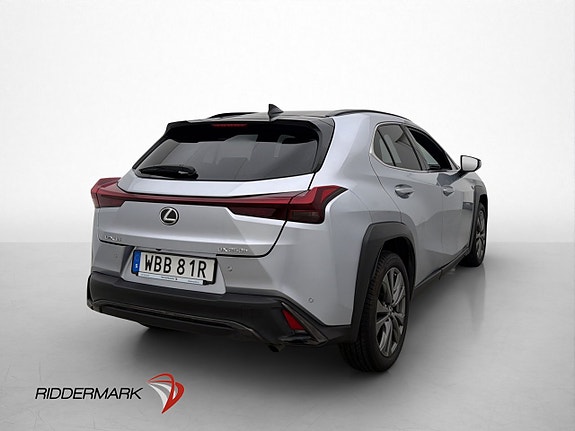 Lexus UX250h 8 of 30