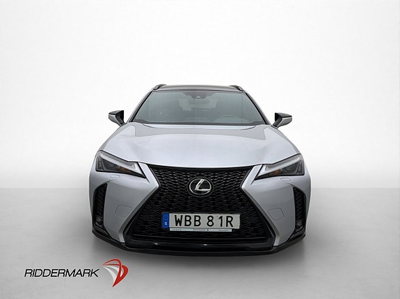 Lexus UX250h 2 of 30