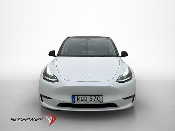 Tesla Model Y 3 of 30