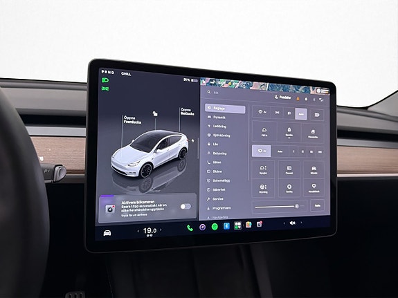 Tesla Model Y 18 of 30