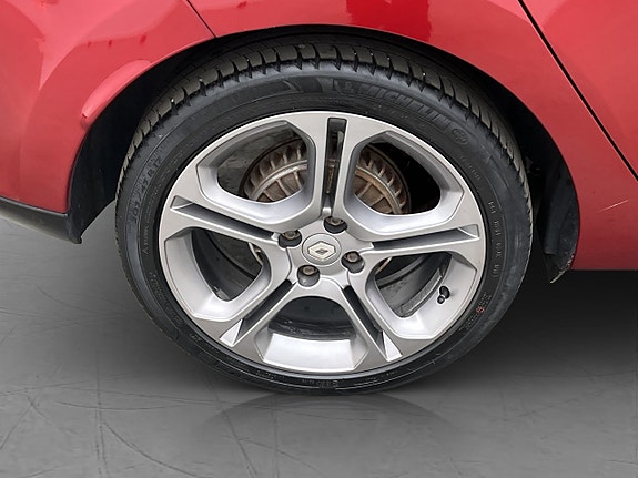 Renault Clio 25 of 26