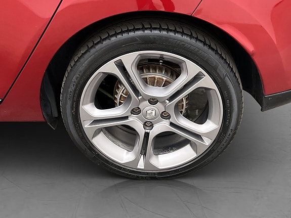 Renault Clio 24 of 26