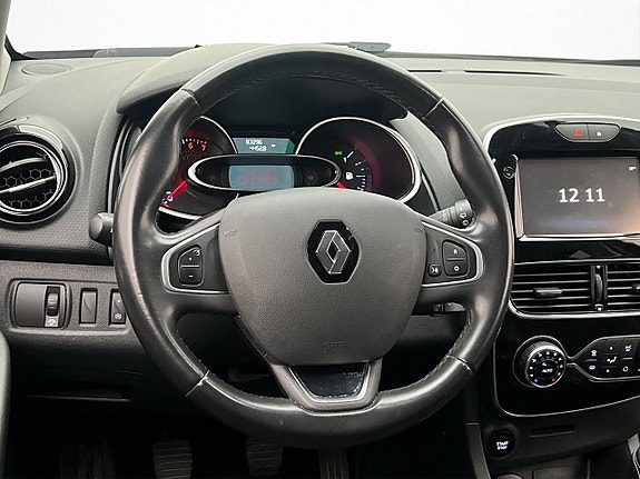 Renault Clio 10 of 26