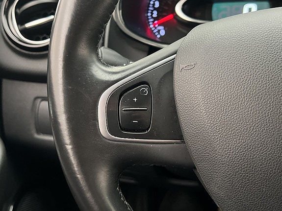 Renault Clio 12 of 26