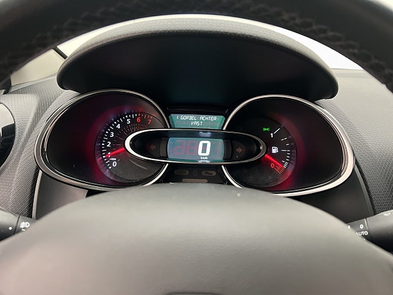 Renault Clio 13 of 26