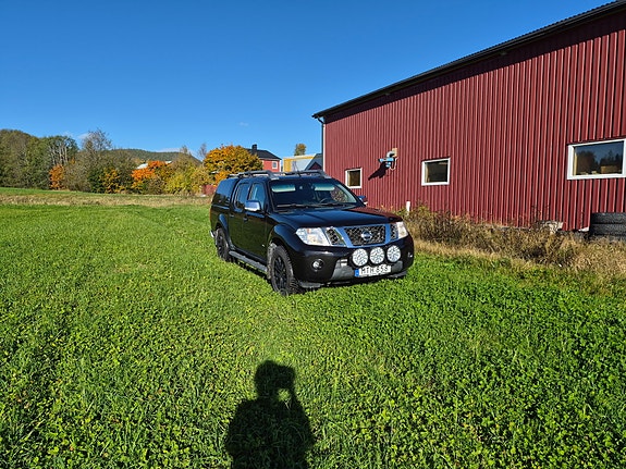 Nissan Navara 5 of 9