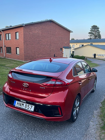 Hyundai IONIQ 5 of 5