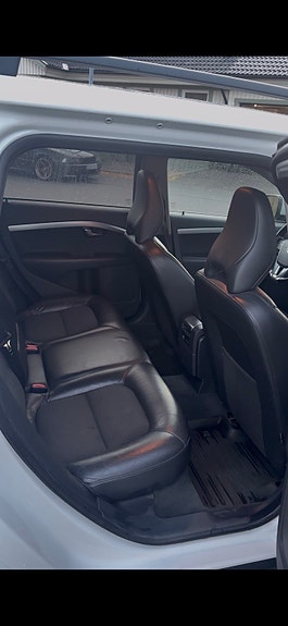 Volvo V70 6 of 7
