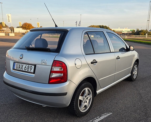 Skoda Fabia 3 of 9