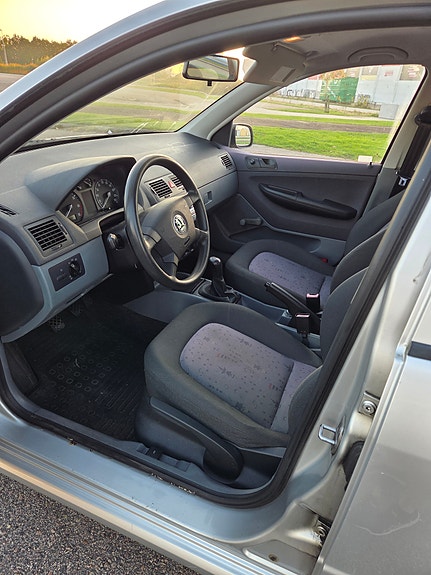 Skoda Fabia 5 of 9