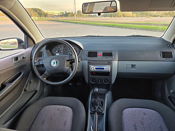 Skoda Fabia 6 of 9