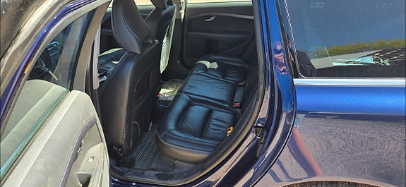 Volvo V70 5 of 5