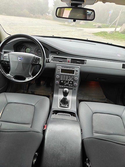 Volvo V70 9 of 10