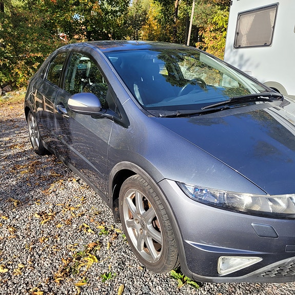 Honda Civic 2 of 8
