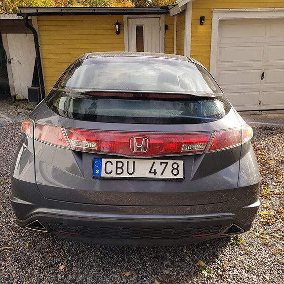 Honda Civic 3 of 8