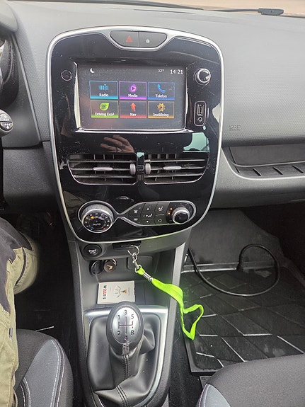 Renault Clio 12 of 12