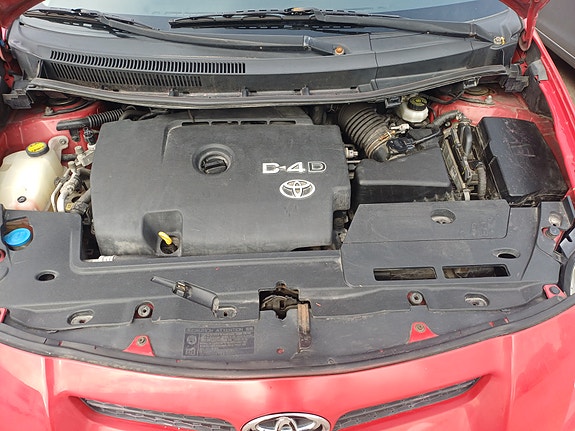 Toyota Auris 8 of 8