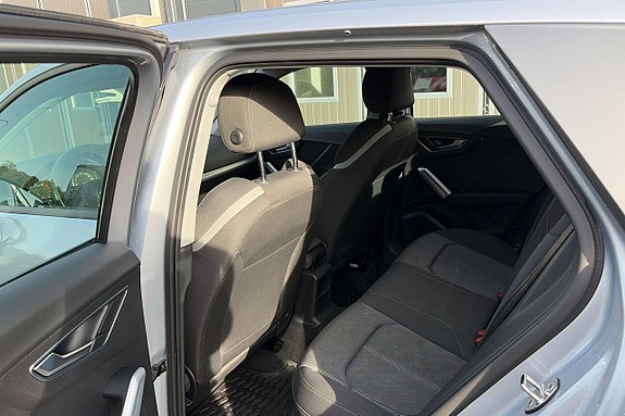 Audi Q2 20 of 23