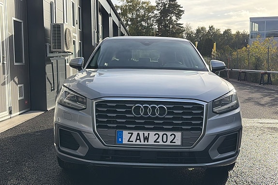 Audi Q2 4 of 23