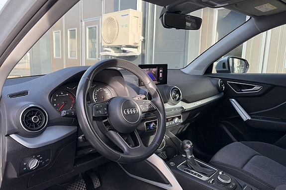 Audi Q2 13 of 23