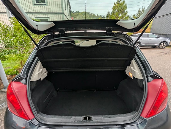 Peugeot 207 9 of 13