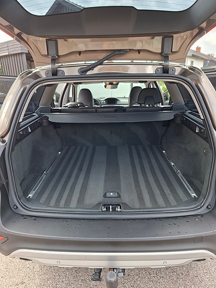 Volvo XC70 13 of 25