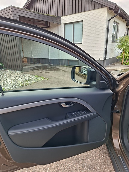 Volvo XC70 7 of 25