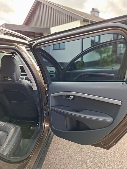 Volvo XC70 9 of 25