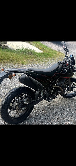 Rieju MRT Black edition low 2023 3 of 3