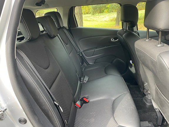 Renault Clio 7 of 14
