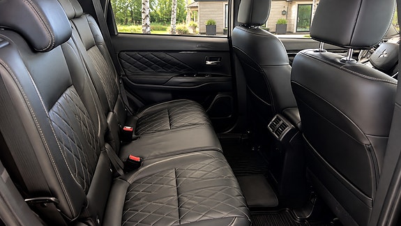 Mitsubishi Outlander 6 of 16