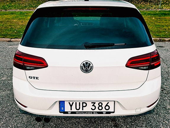 Volkswagen Golf VII 4 of 12